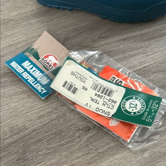 Sorel Kids Teal & Purple Winter Boots 6 Canadian original Waterproof RETRO - Picture 8 of 8